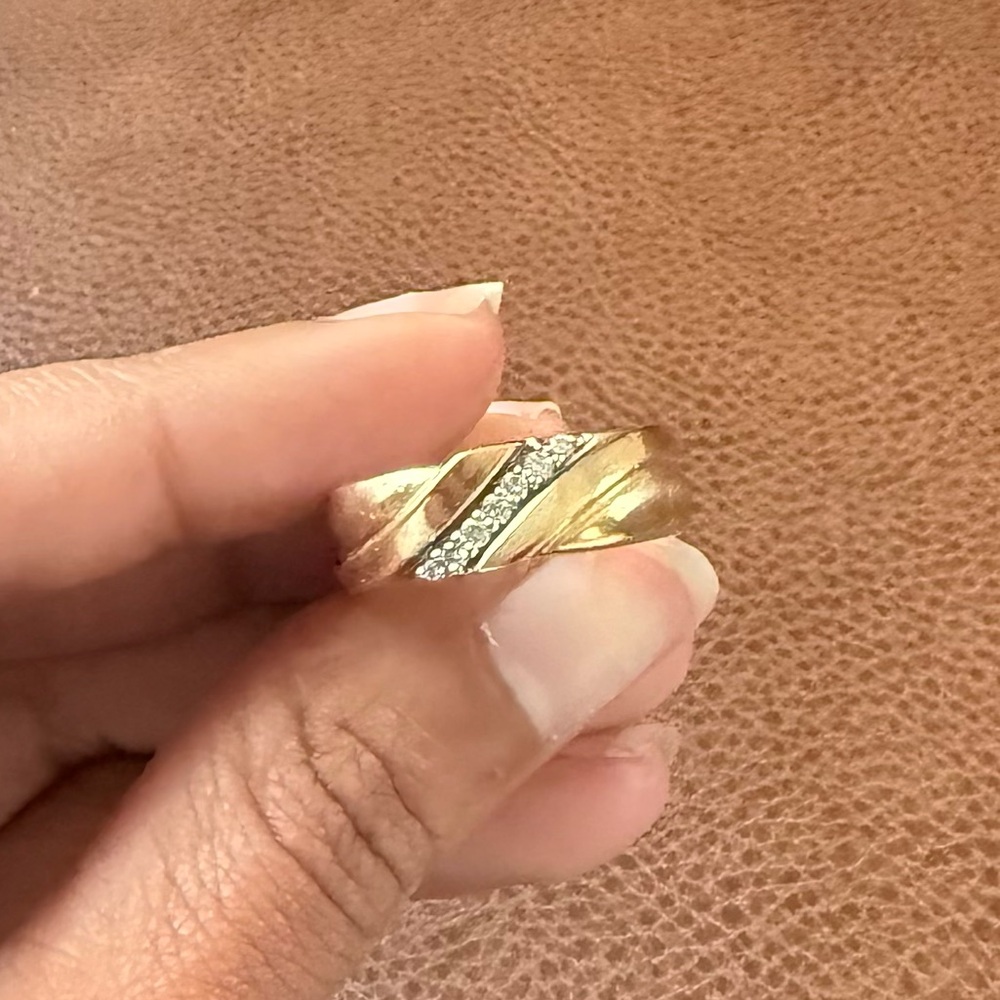 Men’s 14K Gold Diamond Ring